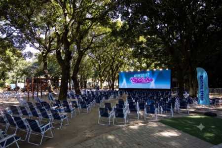 Cidade de MG terá cinema gratuito em parque com clássicos do cinema e atrações culturais; veja