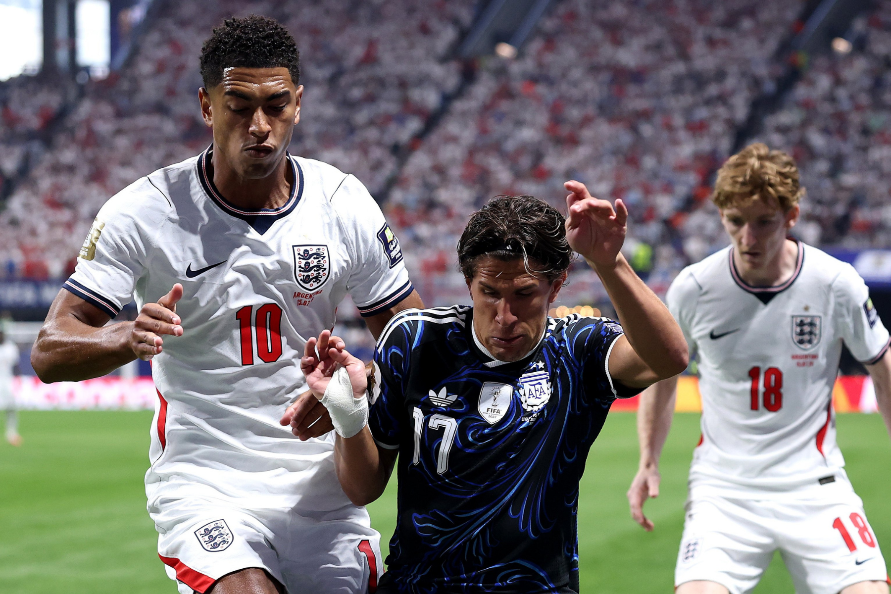 Campeão com a Espanha sobe o tom e detona Inglaterra após eliminação na Copa: 'Covarde'