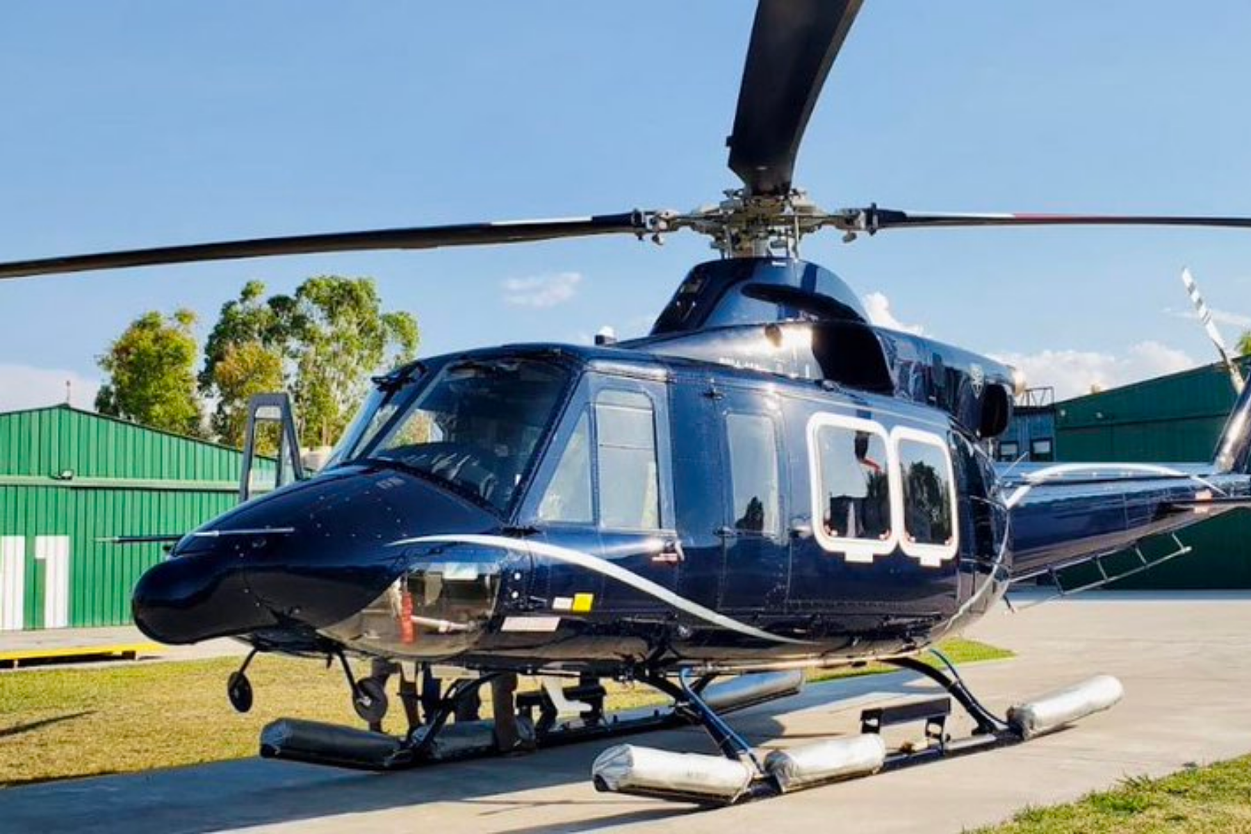 Helicóptero que seguia para combate a incêndio cai e mata sete pessoas na Argentina