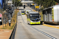 Ônibus de BH passam a operar com quadro de horários de férias a partir de segunda-feira (20)