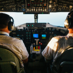 Piloto de avião relata luzes misteriosas e experiência ‘sobrenatural’ durante voo no PR