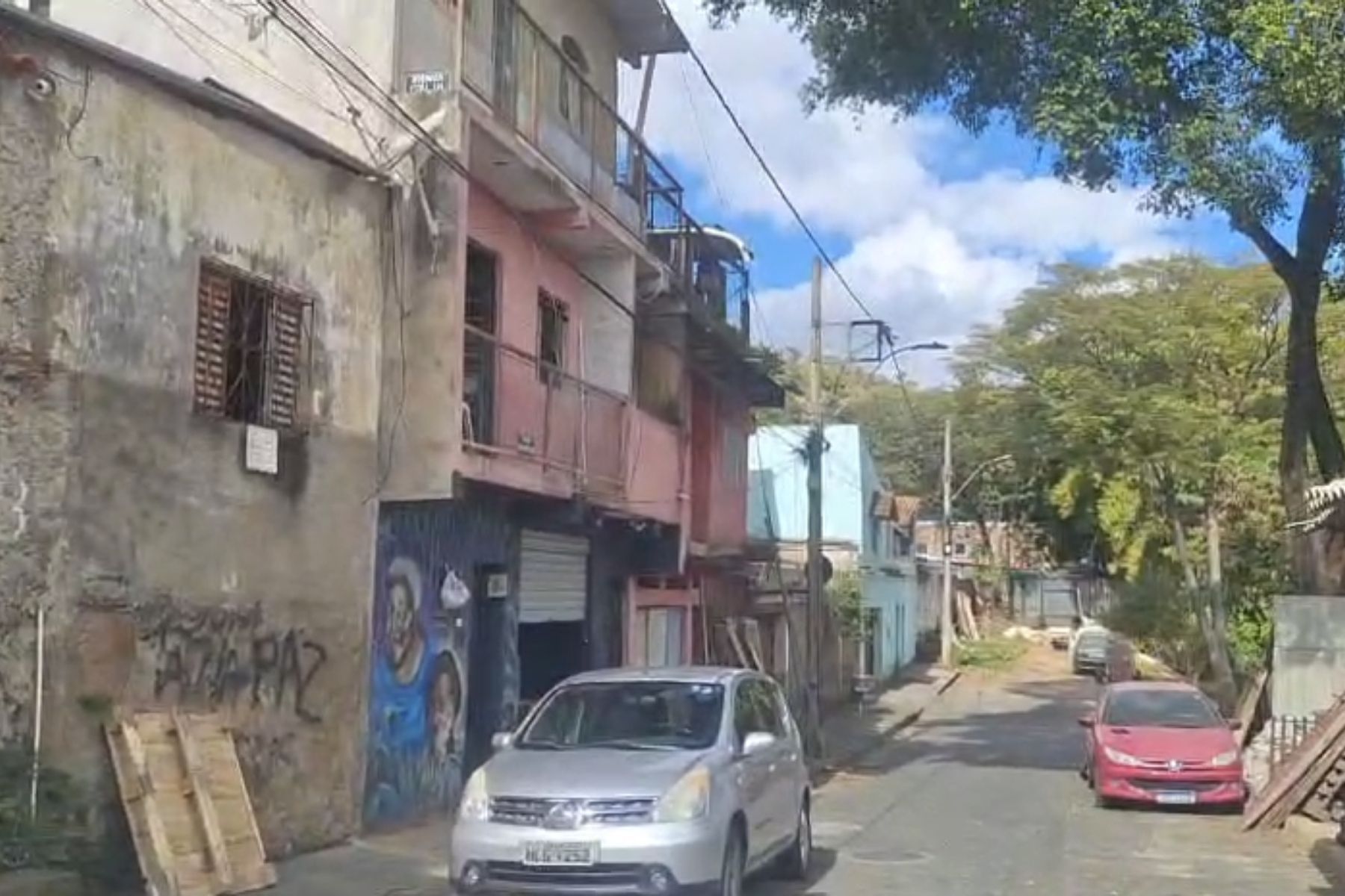 Justiça decide manter preso homem acusado de jogar companheira do 3º andar em BH