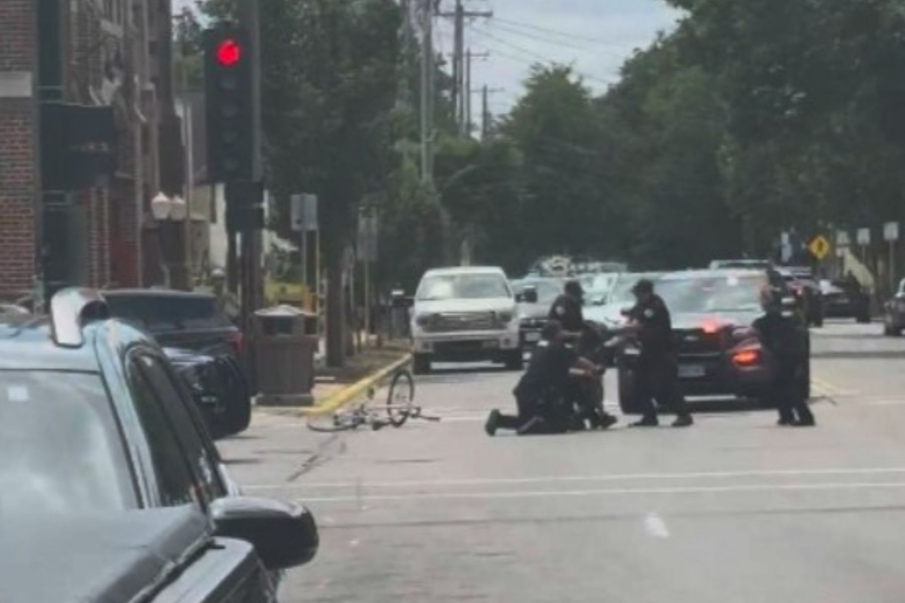 Morte de homem negro em abordagem policial em Wisconsin gera onda de protestos nos EUA