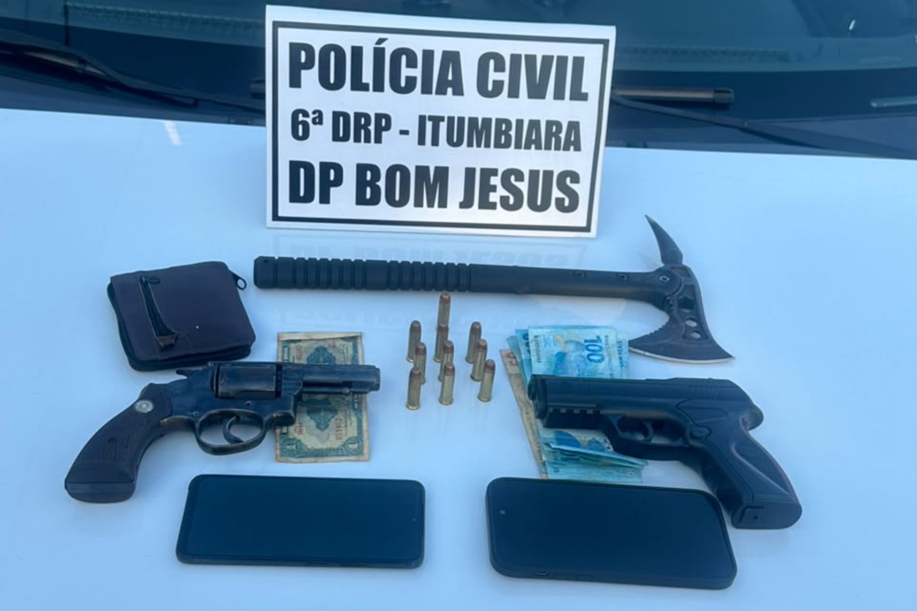 Operação contra tráfico de drogas cumpre mandados de prisão e bloqueia bens em MG e GO