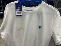 Veja imagens da camisa lançada pelo Cruzeiro em parceria com o técnico Artur Jorge