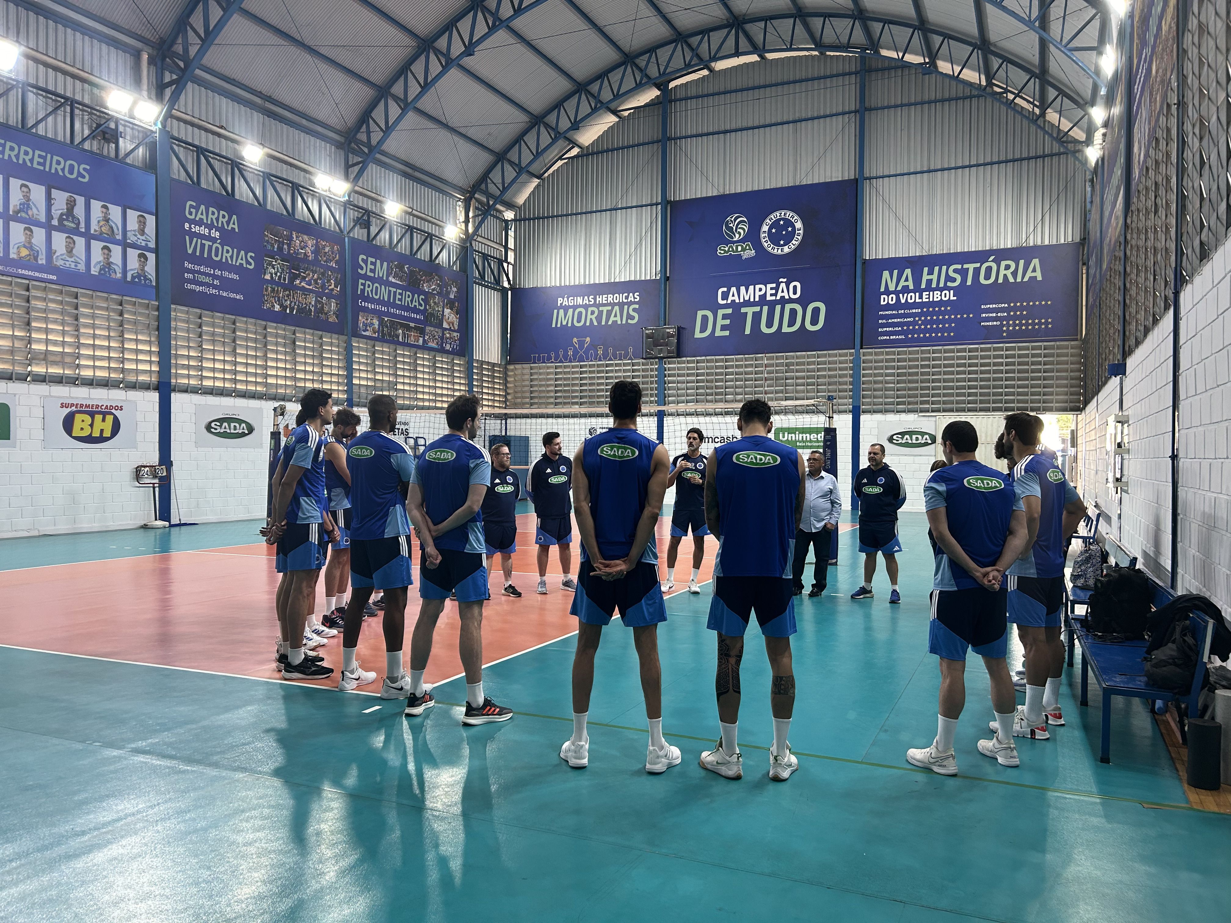 Com retorno de ídolo, Sada Cruzeiro apresenta elenco para temporada 2026/2027