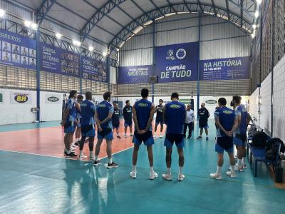 Grupo de atletas foi apresentado oficialmente nesta quarta-feira (15)