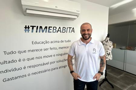 André Soalheiro, presidente da Associação Comercial do Barro Preto e diretor da Babita, observa uma queda nos clientes plus size • Bruno Nogueira | Itatiaia