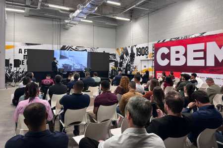 Palestra no MineraCon