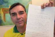 Veja a íntegra da carta de Bolsonaro lida por Flávio neste sábado (11)