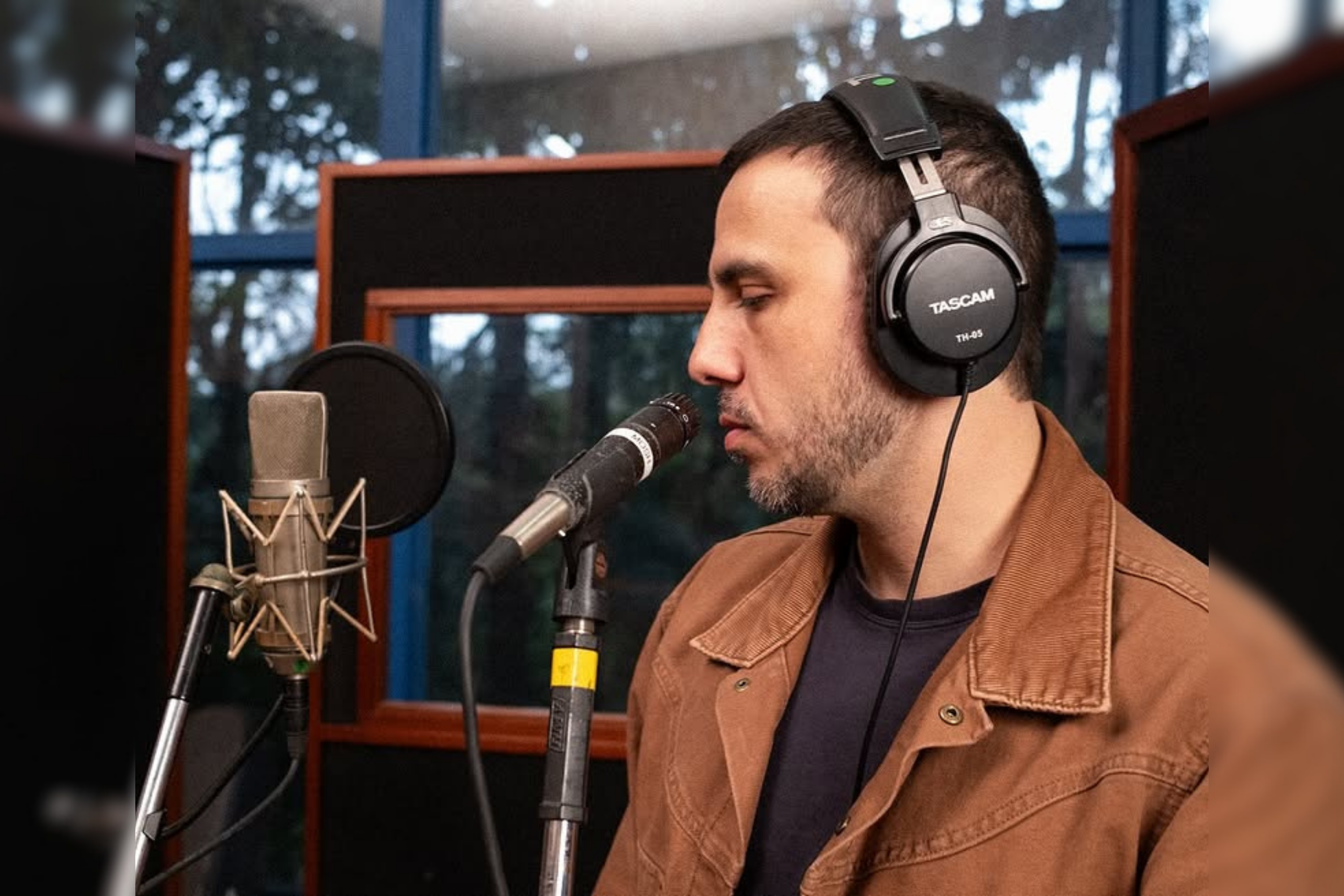 Casa de shows cancela apresentação da banda de Renan Santos por 'divergência política'