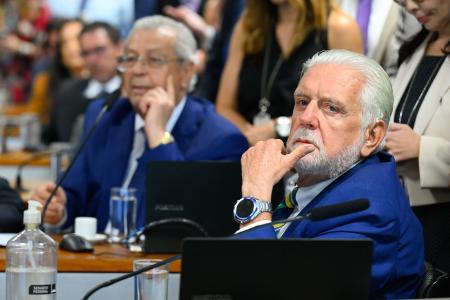PF aponta que Jaques Wagner acompanhou avanço da emenda Master e seria aliado do banco