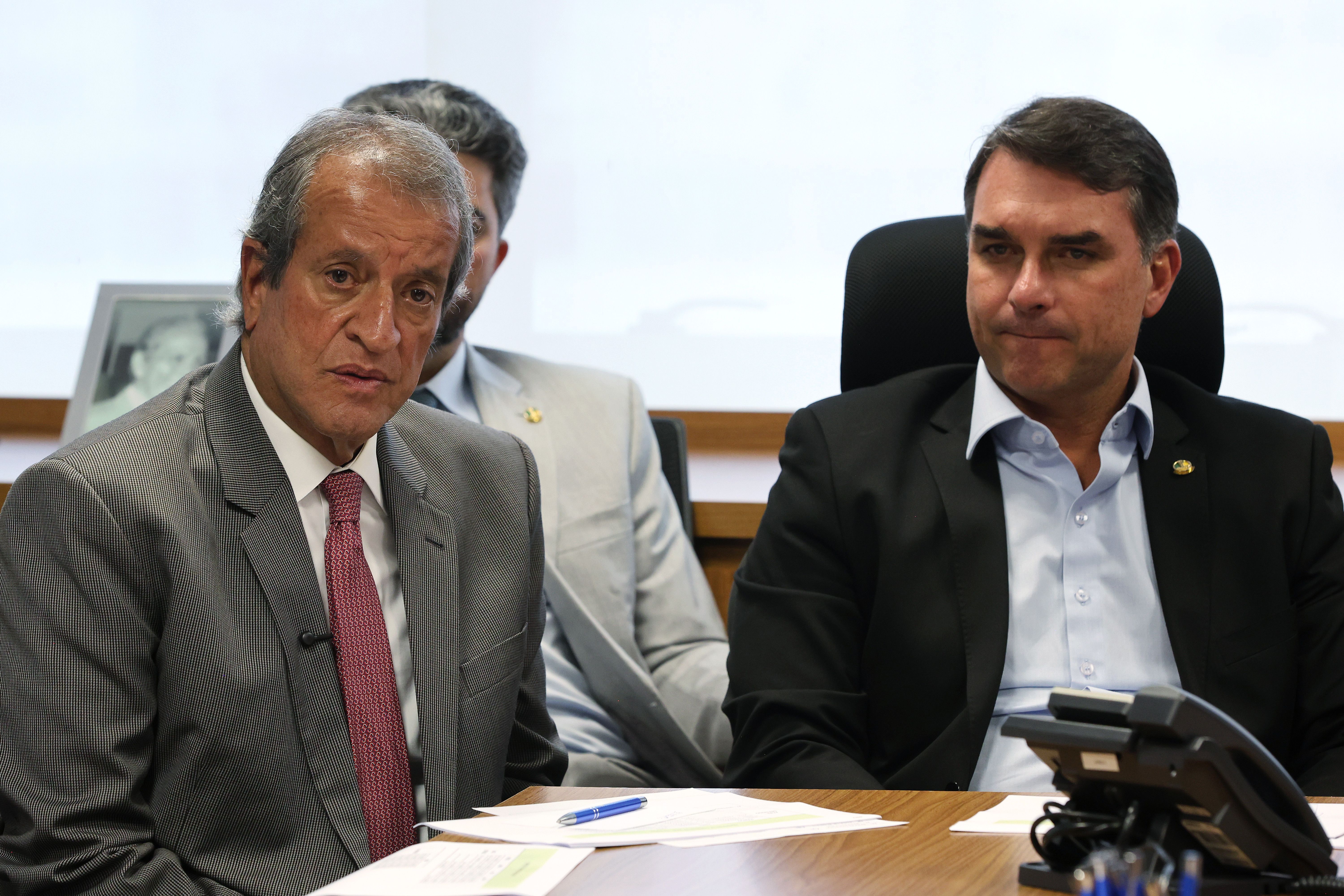 PL marca convenção para oficializar Flávio Bolsonaro como candidato à Presidência