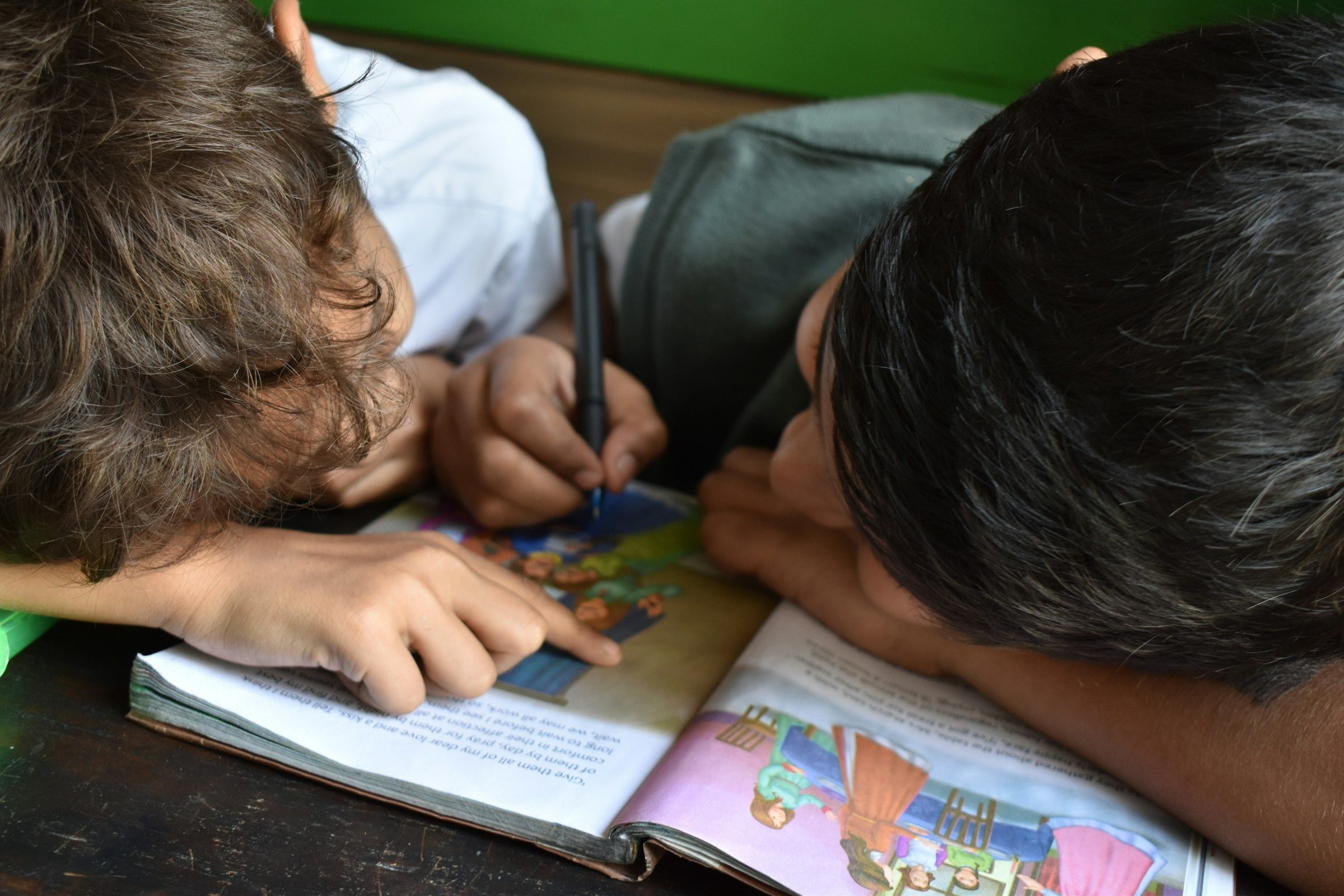 Câmara de BH aprova projeto para reutilizar material didático em escolas particulares