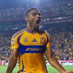 Vasco procura zagueiros no mercado e observa situação de Joaquim, do Tigres-MEX