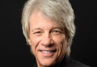 Jon Bon Jovi abandona palco de show após passar mal; entenda