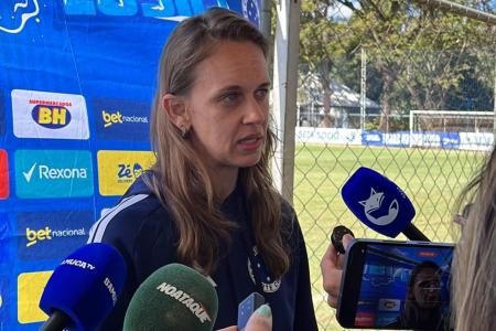 Luiza Parreiras, gerente de futebol da equipe feminina do Cruzeiro