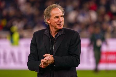 Franco Baresi presente durante a partida entre AC Milan e FC Inter, válida pela Série A, no Estádio San Siro, em Milão, Itália.
