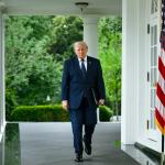 Trump volta a atacar imprensa dos Estados Unidos e exalta vitória eleitoral