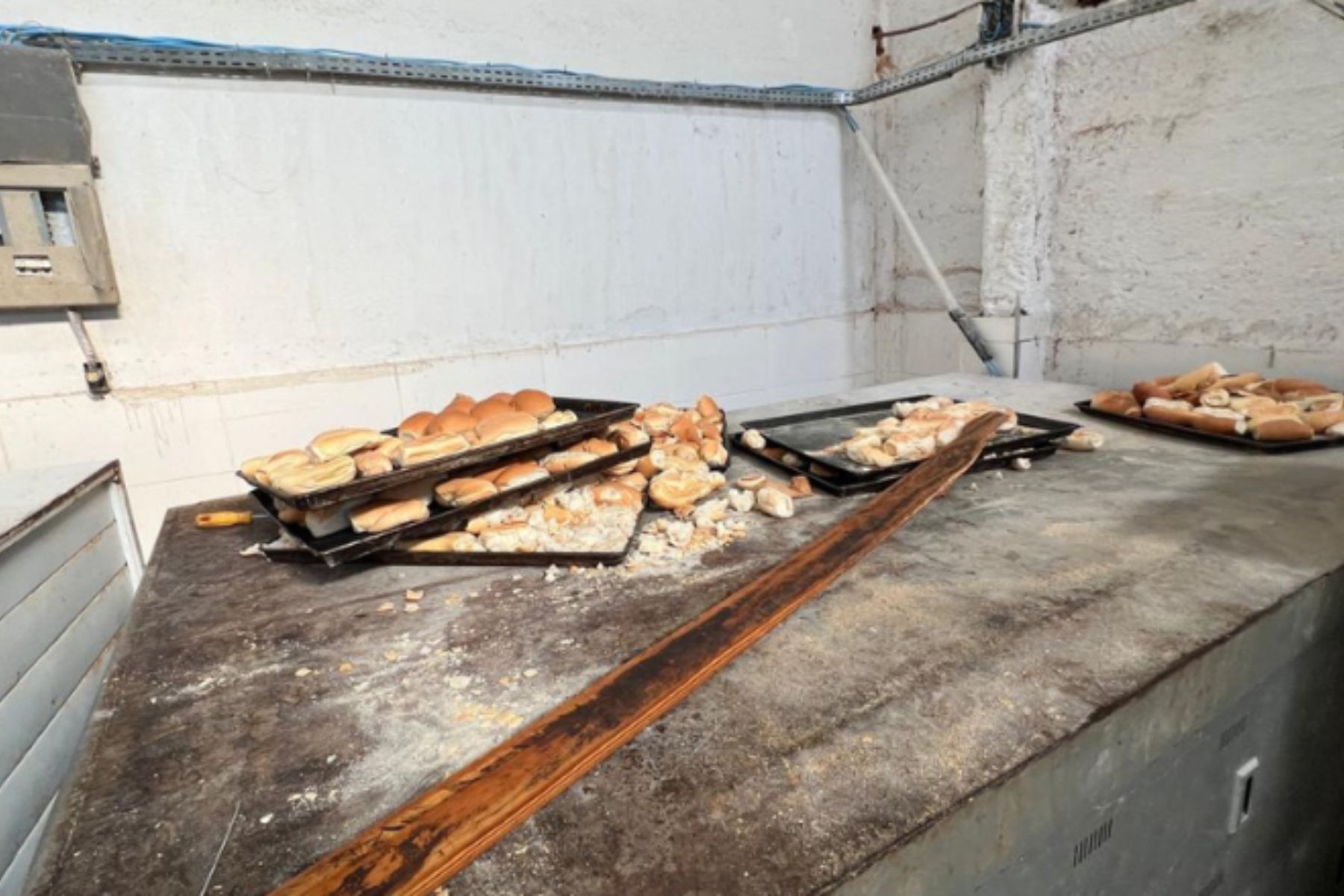 Fábrica de Pães é interditada após fiscalização da Prefeitura em Juiz de Fora