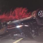 Três pessoas ficam feridas após batida entre carro e caminhonete na BR-267