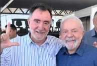 Lula encontra Patrus, debate questões de Minas, mas ainda não oficializa candidatura