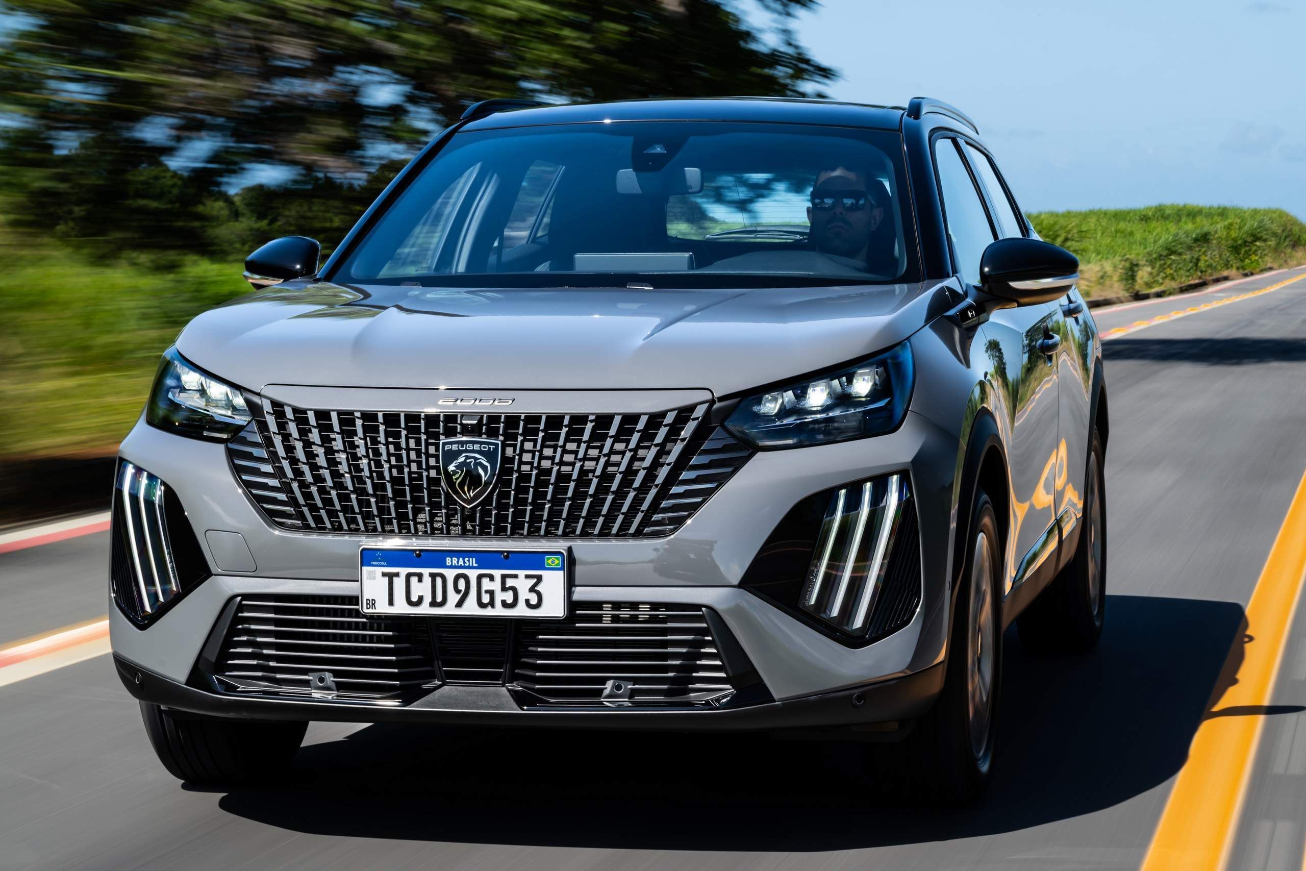 Peugeot 2008 2027 terá versão Roadtrip e motor com potência reduzida