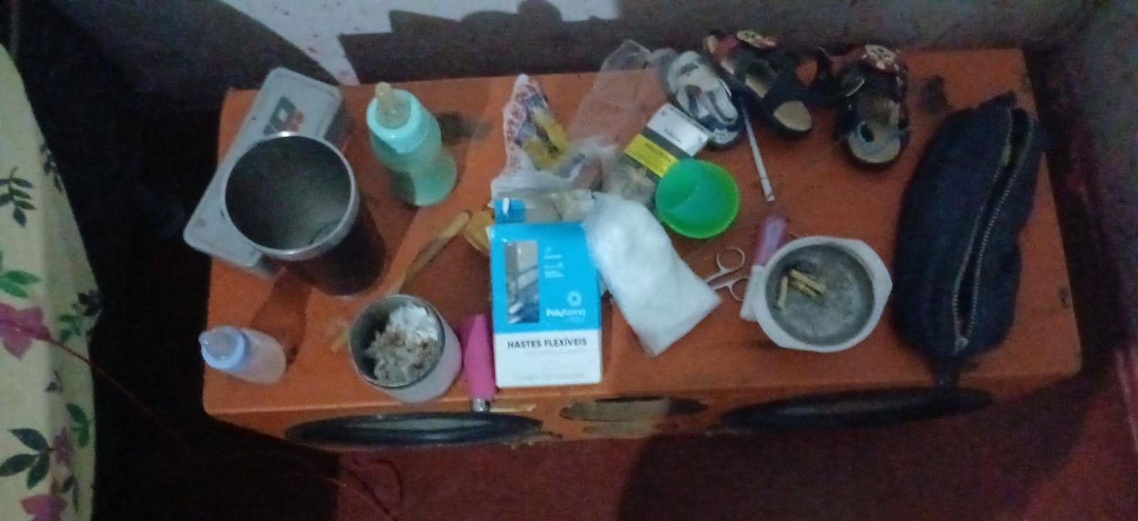 Mulher é presa por suspeita de tráfico de drogas em Bocaiúva