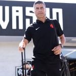Veja como Pedro Emanuel analisou empate do Vasco na Copa Sul-Americana