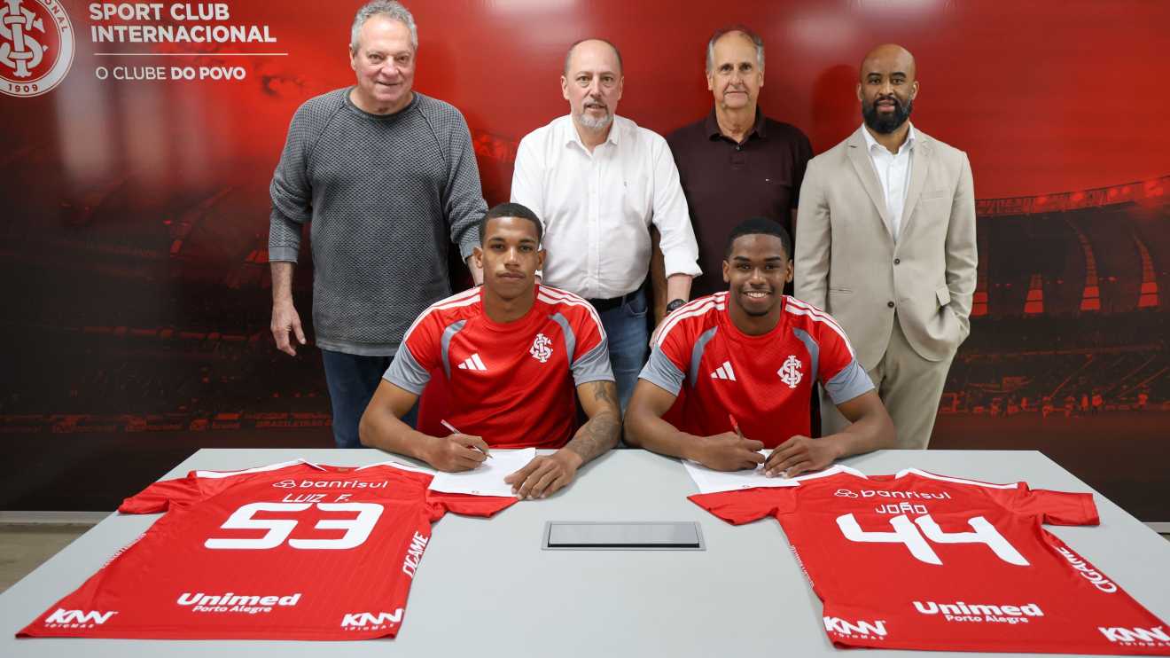 Internacional renova contrato com irmãos destaques da base; saiba detalhes