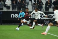 Corinthians e Athletico-PR se anulam e empatam pelo Campeonato Brasileiro