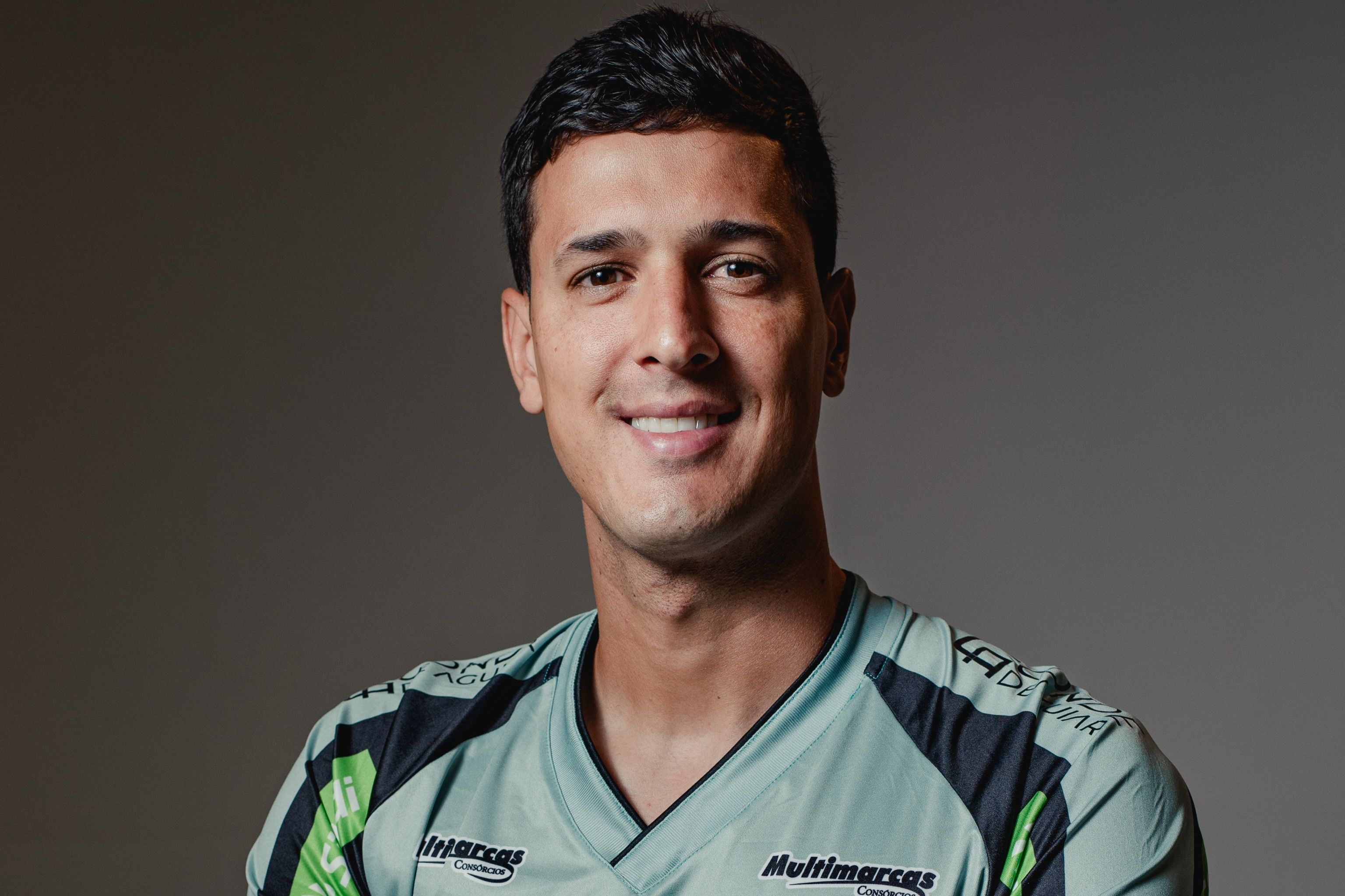 Clube mineiro acerta venda de goleiro ao futebol europeu; saiba detalhes