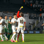 Neymar leva cartão amarelo e será desfalque do Santos no Brasileiro