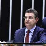 Dino autoriza quebra de sigilos bancários e fiscais em caso dos R$ 400 mil de Sóstenes
