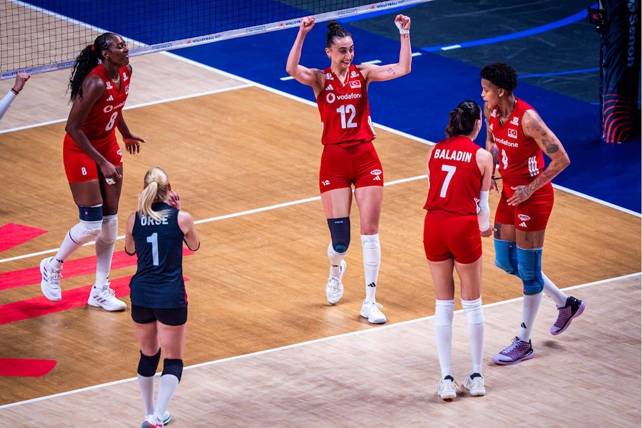Turquia atropela China e vai enfrentar o Brasil na final da VNL