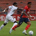 Vasco coleciona vacilos, mas arranca empate do Independiente-COL pela Sul-Americana