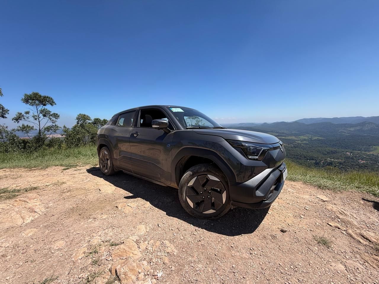 e-Vitara cai R$ 50 mil na tabela para concorrer com os chineses