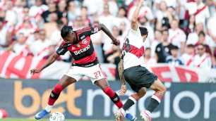 Flamengo empata com River Plate pelo Troféu do Algarve, em Portugal