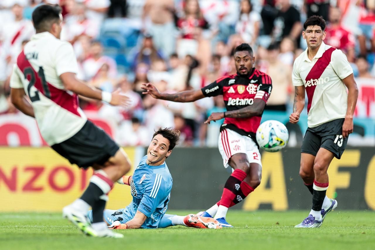 Bruno Henrique celebra atuação do Flamengo: 'Amistoso, mas vale três pontos'