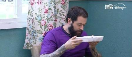 Jackson percebeu cheiro estranho na comida • Reprodução/Disney+