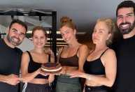 Angélica reúne Grazi Massafera e Ingrid Guimarães para treino em casa: 'Bombaram'