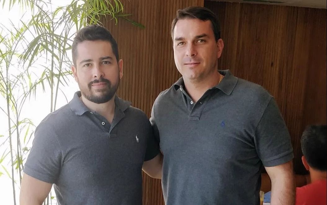Bancada Feminina aciona PGR contra Paulo Figueiredo e Flávio Bolsonaro