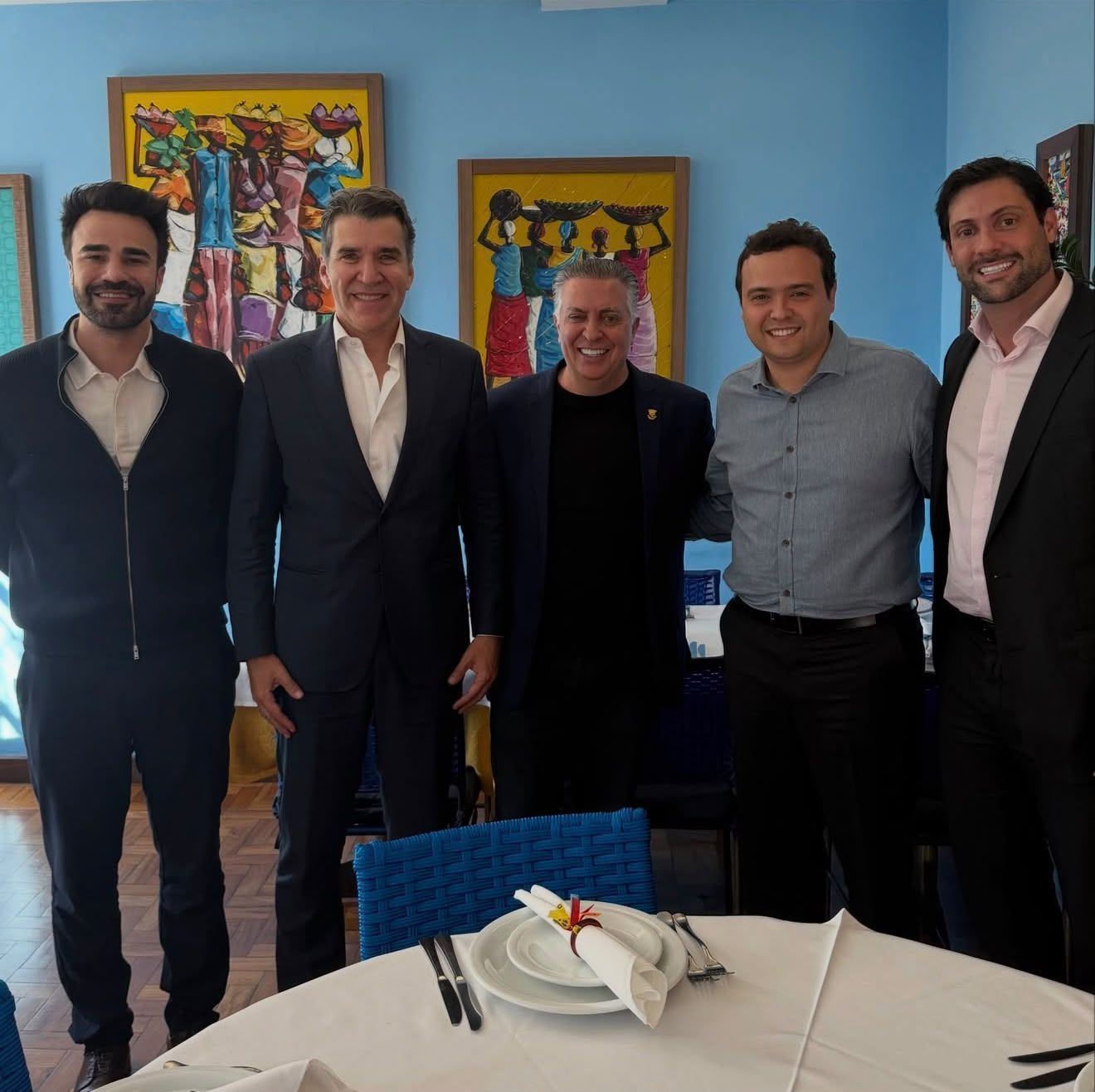 Jarbas Soares almoça com Álvaro Damião e pede apoio do União Brasil