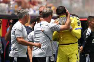 Espanha x Bélgica: Courtois sente dores e chora ao ser substituído na Copa do Mundo