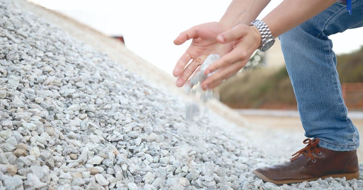 Paralisação de mineradora de lítio desidrata cofres de municípios no Vale do Jequitinhonha