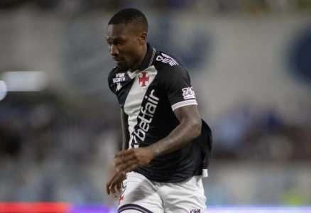 Loide Augusto foi liberado dos treinamentos no Vasco