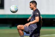 Jovem do Coritiba ganha espaço e pode ser novidade contra o Palmeiras