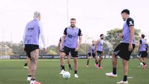 Zagueiro recém-contratado sofre lesão muscular e preocupa o Atlético