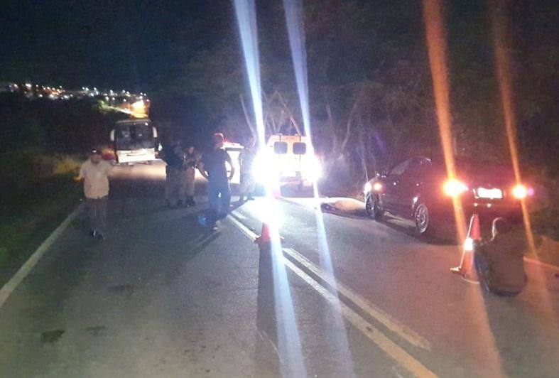 Acidente envolvendo moto e dois veículos mata motociclista na LMG 758, em Belo Oriente