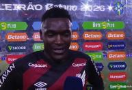 Viveros, do Athletico-PR, celebra momento e projeta: ‘Brigar pela artilharia’